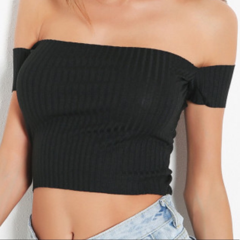 NWOT black cop top!